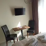 Katka * Bešeňová